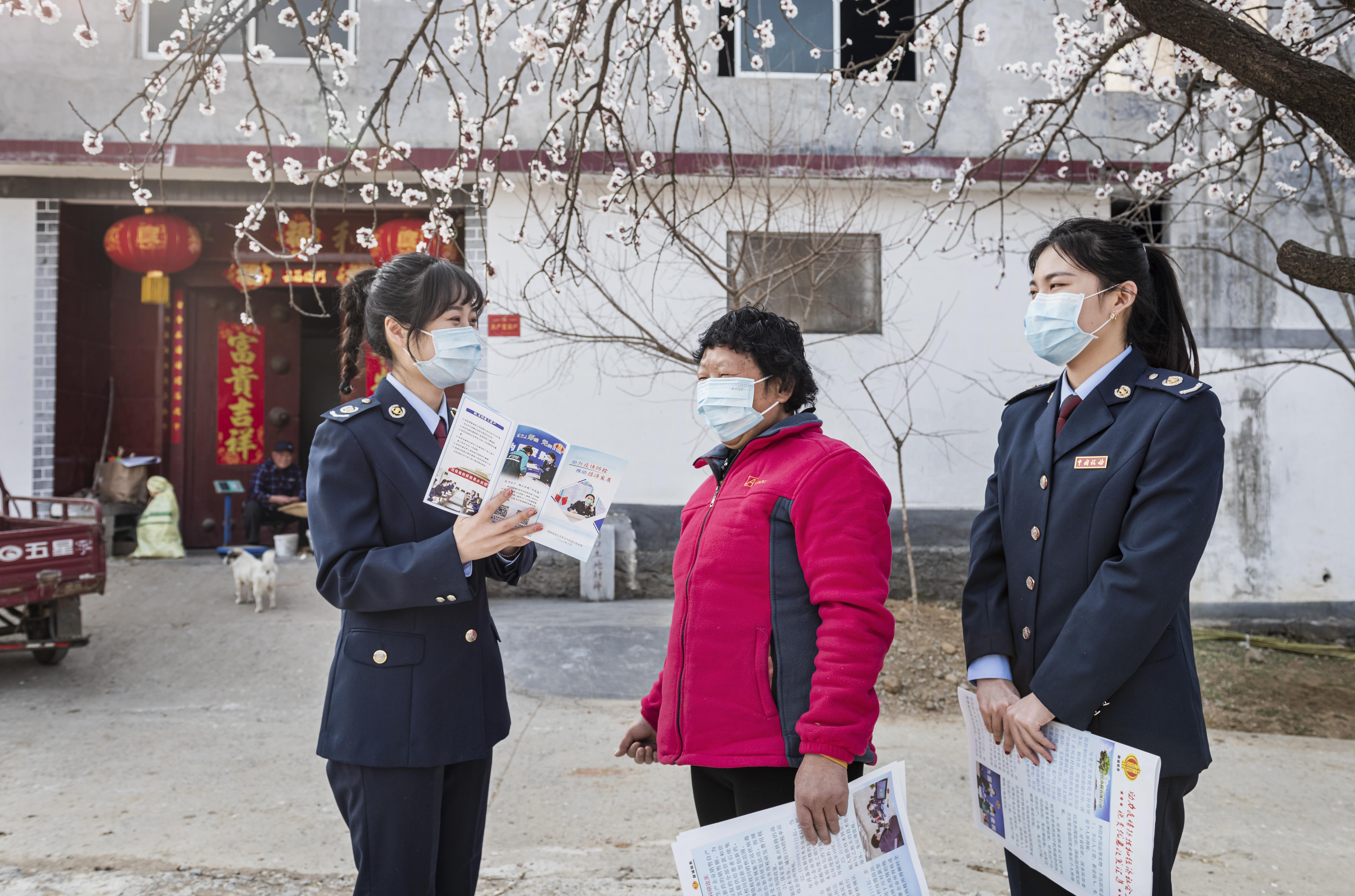 管家婆100期期中管家婆再加上2025新奥正版全年免费资料的警惕虚假宣传-全面释义、专家解答解释落实